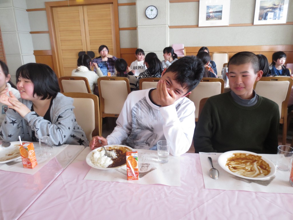 何と4杯目のカレーです のコピー