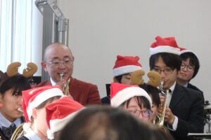 吹奏楽部 クリスマスコンサートが行われました
