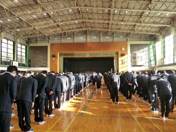 令和元年度二学期終業式を行いました