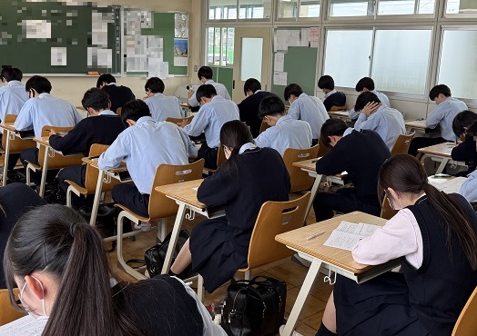 ベネッセ模試を実施しました