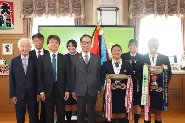 【インターハイ女子総合優勝報告！ 埼玉県知事への表敬訪問】