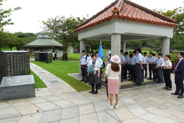 平和祈念公園でも学びました。