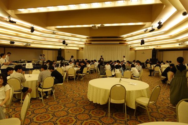 部屋長会議を行いました。