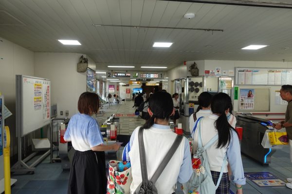 那覇空港へ