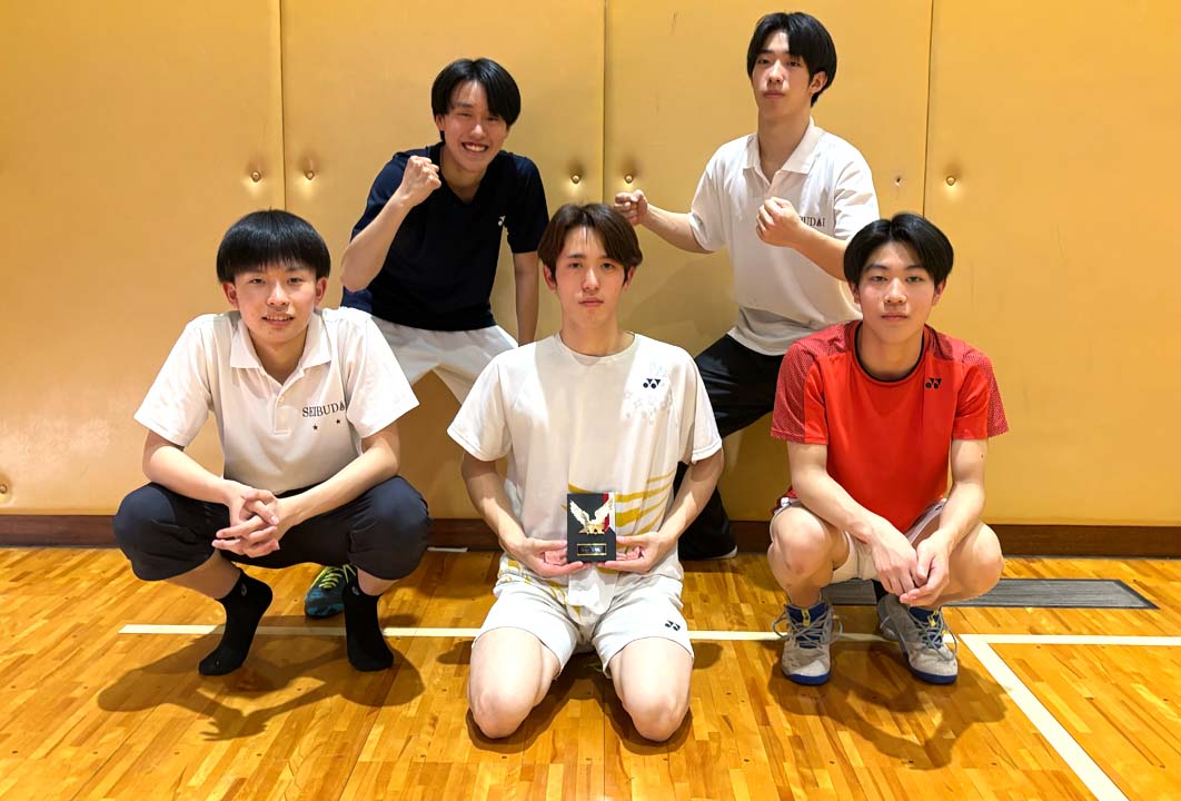 男子バドミントン部