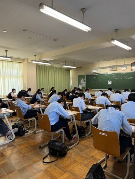 ベネッセ模試を実施しました