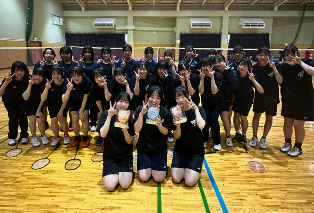 女子バドミントン部